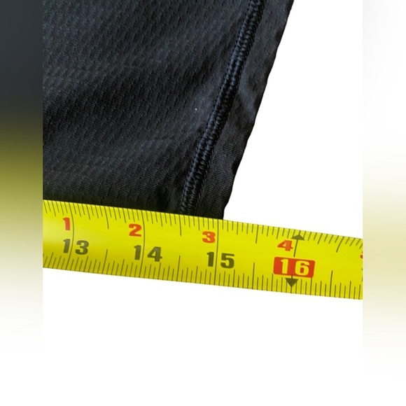 ATHLETA Woman’s Black Mesh Side Pockets Capri Leggings, Size S - Picture 12 of 13